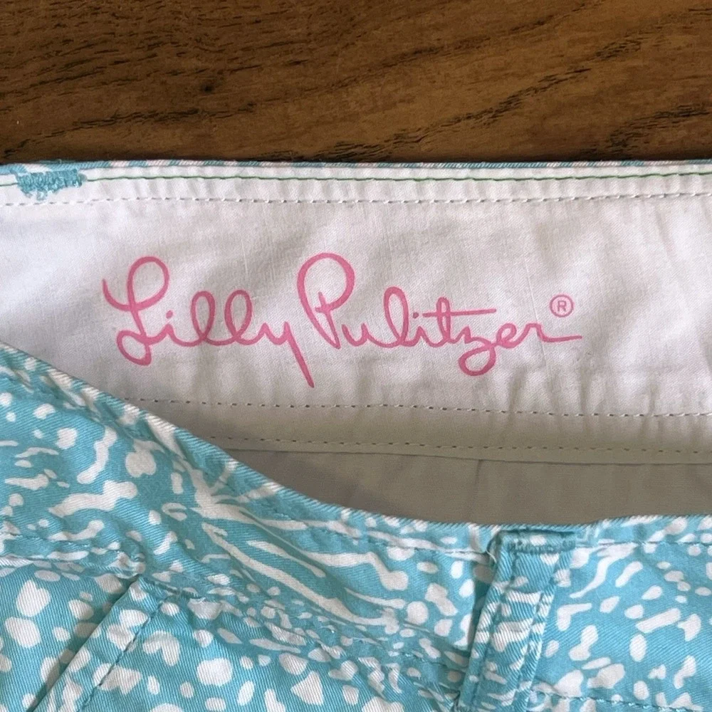 Lilly Pulitzer Walsh Short Womens 2 Turquoise White Excellent Abstract Coastal - Picture 3 of 7